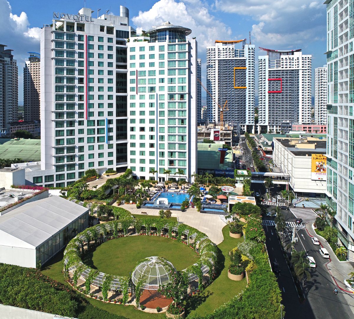 Novotel Manila Araneta City